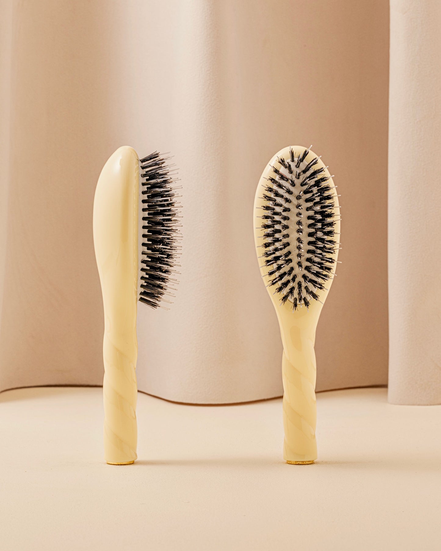 La petite brosse Cair