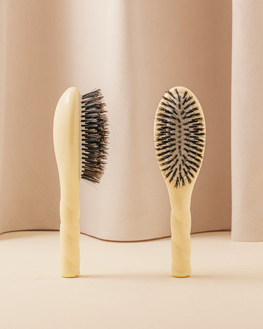 La petite brosse Cair