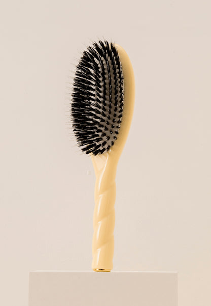 La bonne brosse Cair