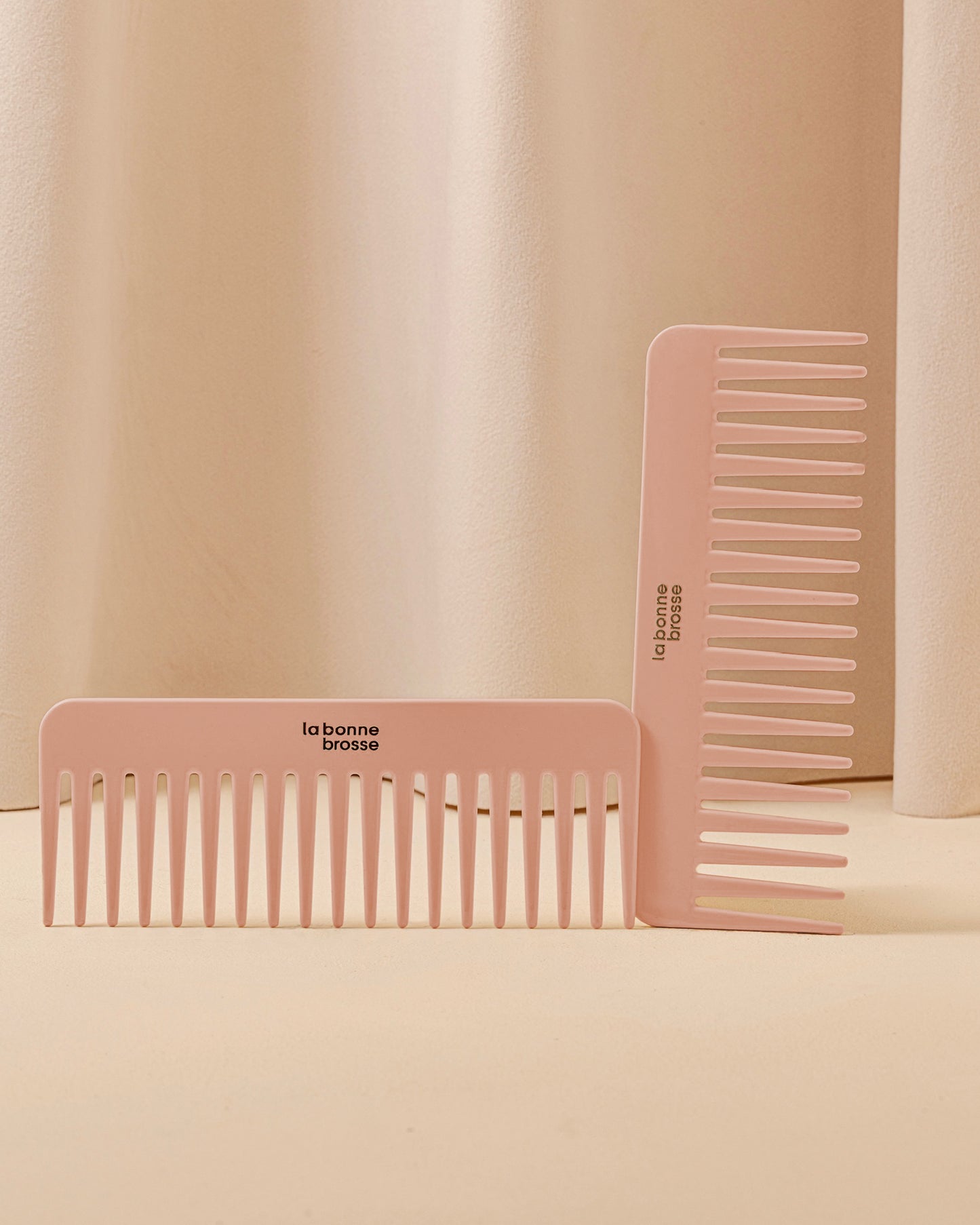 Le peigne démêlant en acétate Rose Poudré